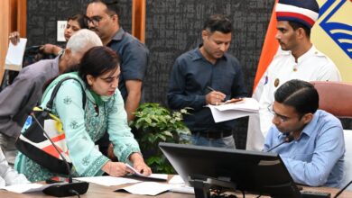 एडिफाई स्कूल की मनमानी पर जिला प्रशासन के सख्त रुख के बाद शिक्षिका को मिला न्याय।