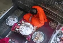 Viral video linked to alleged donation irregularity at Mansa Devi Temple in Haridwar.
