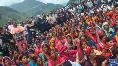 Villagers protest in Uttarakhand demanding the arrest of Divakar Dimri in the Ketan murder case.